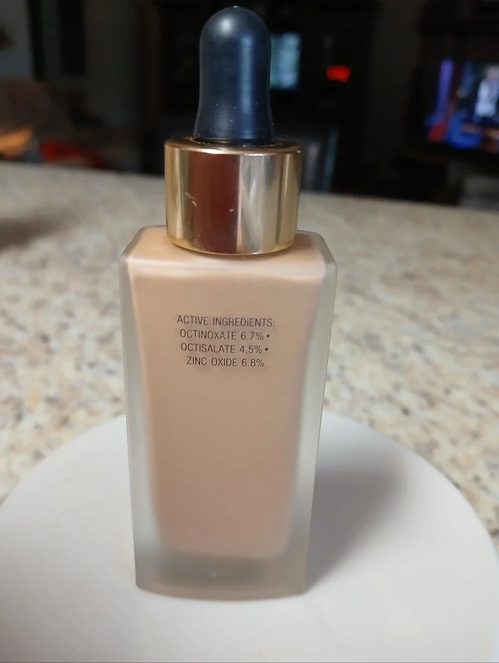 Estee Lauder Futurist SkinTint Serum
